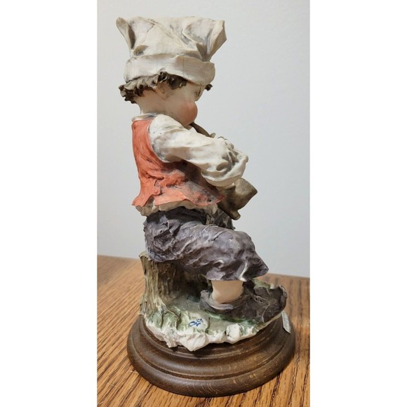 Giuseppe Armani “Gullivers World" Boy With Saxophone Horn Figurine 8.5 Inches - Picture 4 of 14